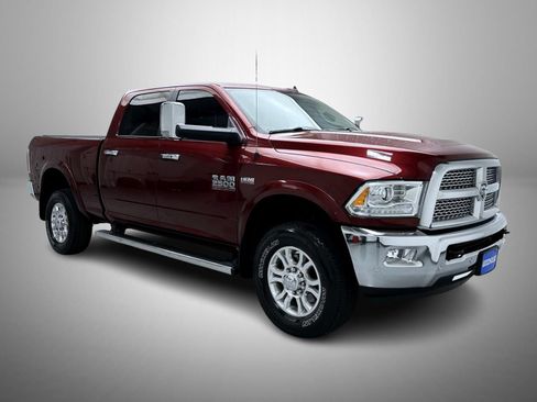 Used 2018 RAM 2500 Laramie AWD/4WD image 3
