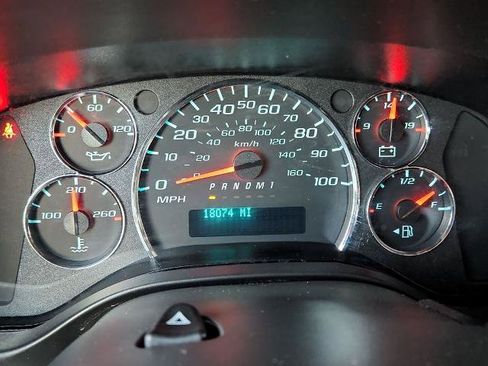 Used 2024 GMC Savana 2500 w/ Driver Convenience Package image 27