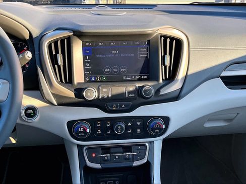 Used 2023 GMC Terrain Denali image 7