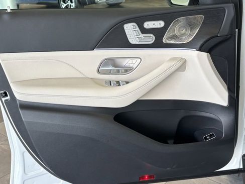 New 2026 Mercedes-Benz GLS 580 4MATIC image 29