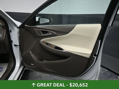 Used 2024 Chevrolet Malibu LT image 21