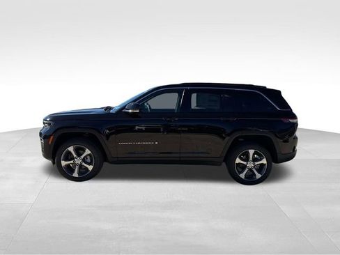 New 2025 Jeep Grand Cherokee Limited image 6
