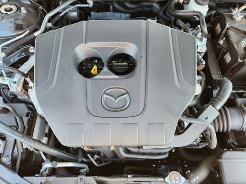 Certified 2025 MAZDA MAZDA3 s FWD image 9