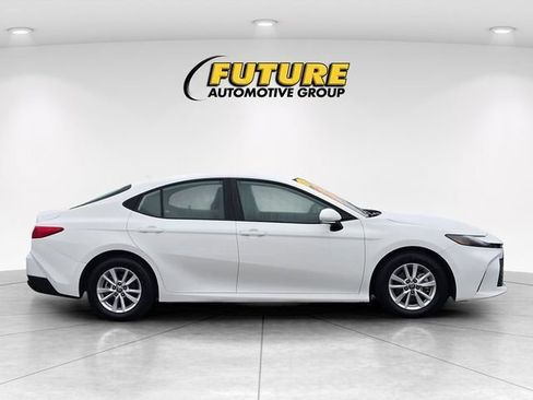 Certified 2025 Toyota Camry LE FWD image 4