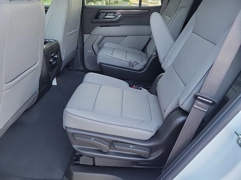 New 2026 GMC Yukon Elevation image 9