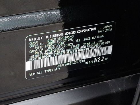 New 2025 Mitsubishi Outlander SE image 25