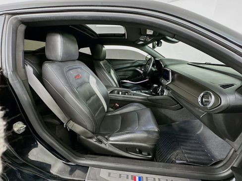 Used 2020 Chevrolet Camaro SS image 29