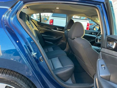 Used 2017 Nissan Maxima 3.5 S image 13