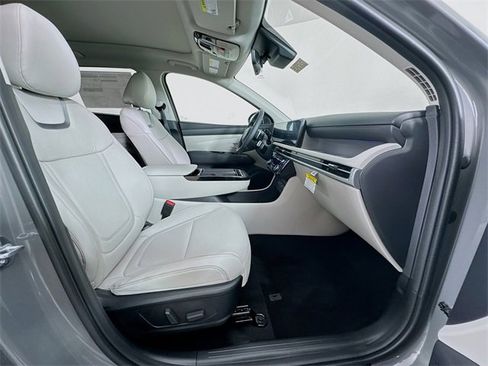 New 2026 Hyundai Tucson Limited image 48