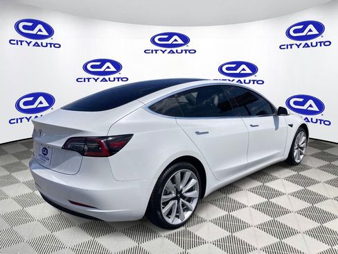 Used 2018 Tesla Model 3 Long Range RWD image 3
