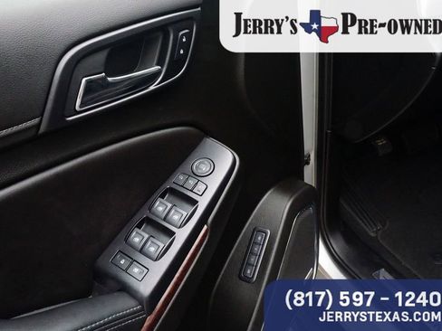 Used 2019 GMC Yukon XL SLT w/ Open Road Package image 16