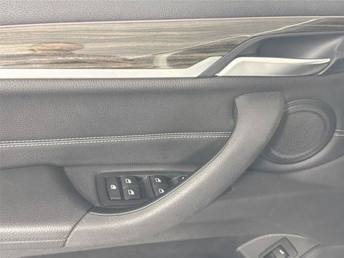 Used 2018 BMW X1 sDrive28i FWD image 18