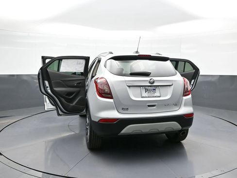 Used 2022 Buick Encore Preferred w/ Safety Package image 46