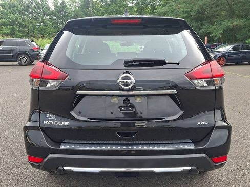 Used 2018 Nissan Rogue S AWD/4WD image 5