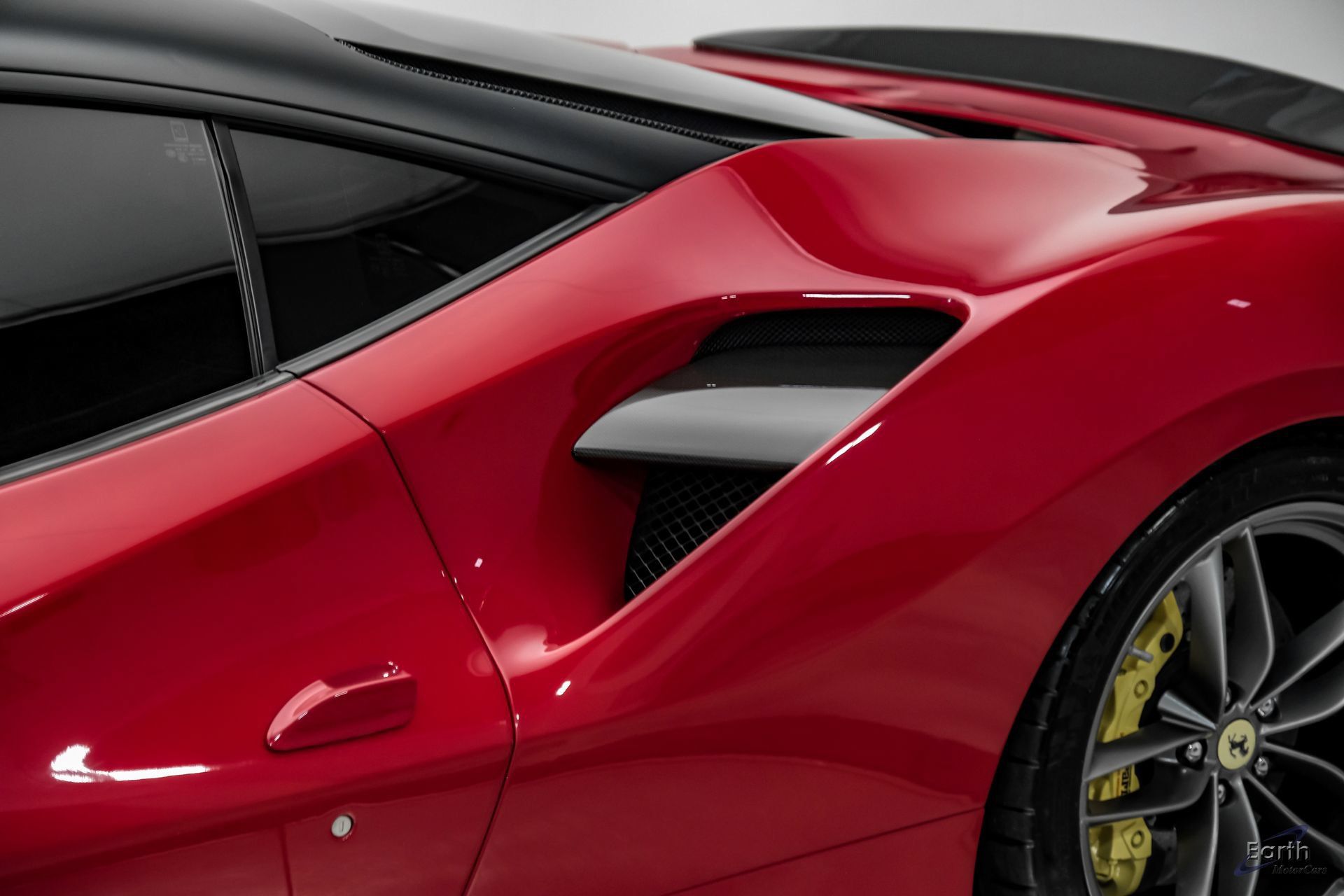 Used 2017 Ferrari 488 GTB RWD image 41