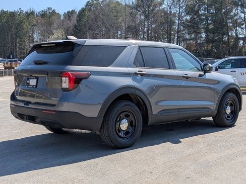 New 2025 Ford Explorer 4WD Police Interceptor image 4