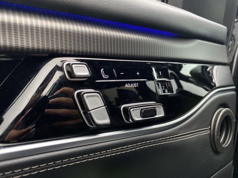 Used 2022 Jeep Grand Wagoneer Series II image 27