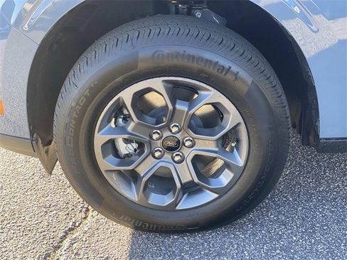 New 2025 Ford Maverick XLT image 27