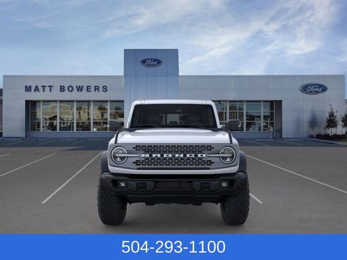 New 2025 Ford Bronco Badlands image 6