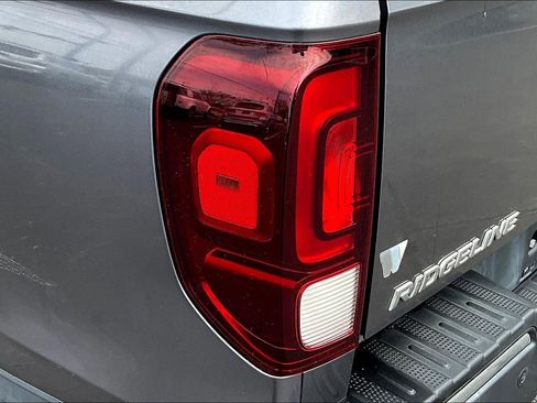 Used 2019 Honda Ridgeline RTL-E image 24