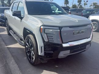 Used 2024 GMC Sierra EV Denali AWD/4WD video 1