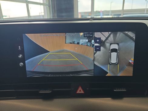 Certified 2025 Kia Sportage SX image 28