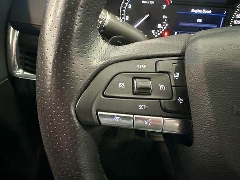 Used 2023 Cadillac XT4 Sport image 15