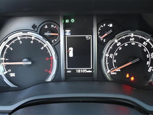 Certified 2023 Toyota 4Runner TRD Off-Road Premium image 10