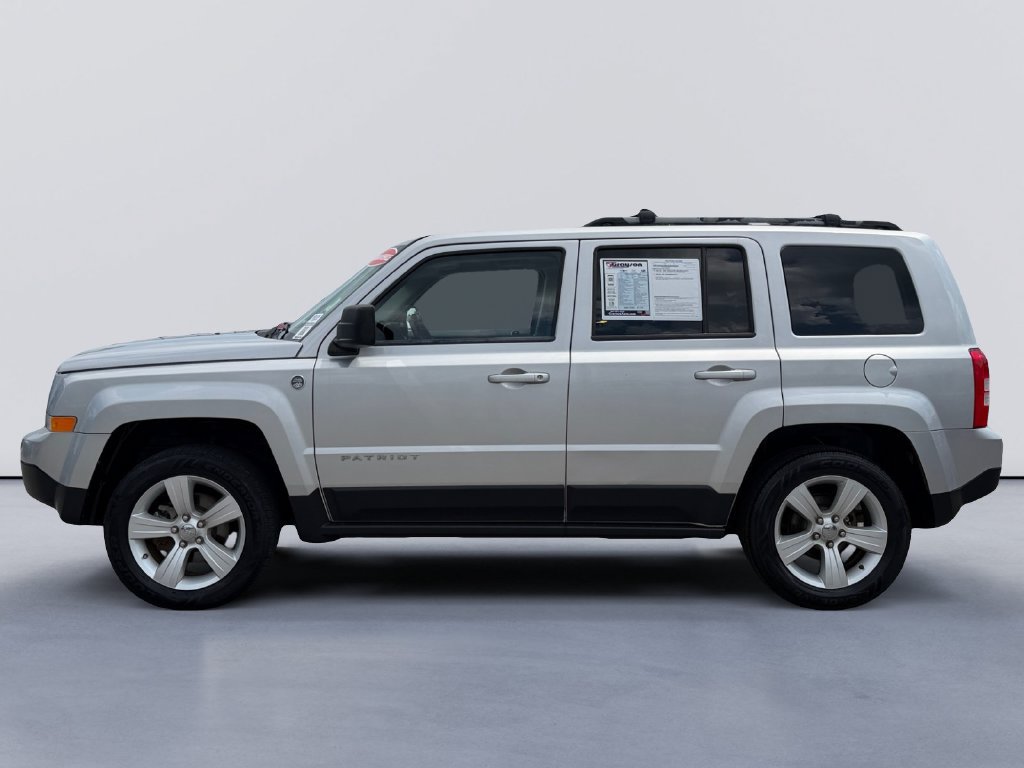 Used 2014 Jeep Patriot Limited w/ Sun/Sound Group AWD/4WD image 6