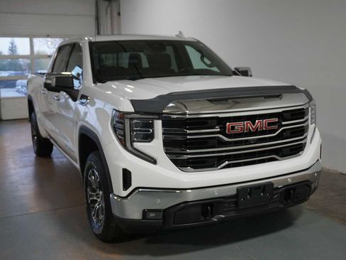 Used 2022 GMC Sierra 1500 SLT image 5