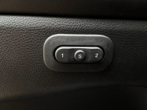 Used 2021 Jeep Grand Cherokee Limited AWD/4WD image 23