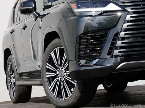 New 2026 Lexus LX 600 4WD w/ Luxury Package image 4