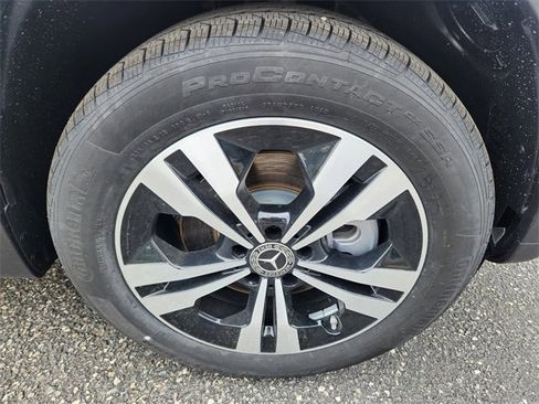 Certified 2025 Mercedes-Benz GLB 250 4MATIC image 18