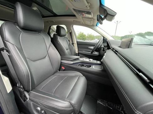 Used 2024 Genesis GV70 2.5T w/ Advanced Package AWD/4WD image 32