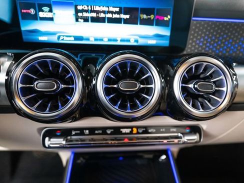 New 2026 Mercedes-Benz GLB 250 4MATIC image 27