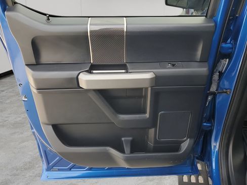 Used 2018 Ford F150 Raptor w/ Equipment Group 802A Luxury image 17