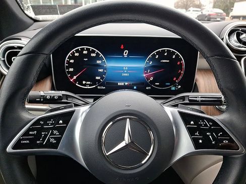 Used 2023 Mercedes-Benz GLC 300 4MATIC image 21