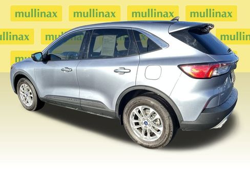 Certified 2022 Ford Escape SE image 11