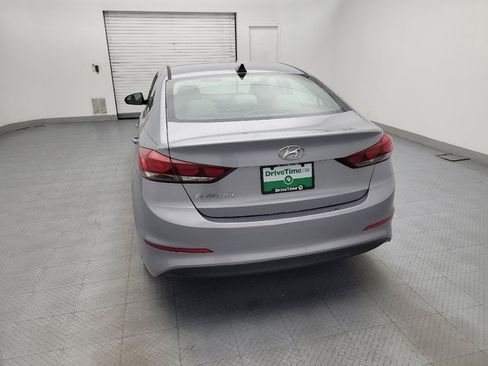 Used 2017 Hyundai Elantra SE FWD image 6