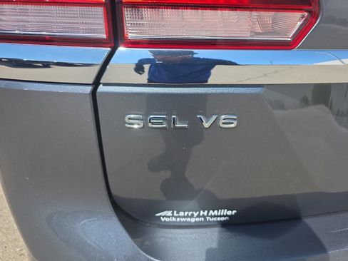 Used 2022 Volkswagen Atlas SEL image 24