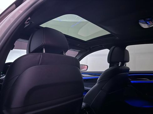 Used 2019 BMW 530i w/ M Sport Package image 23