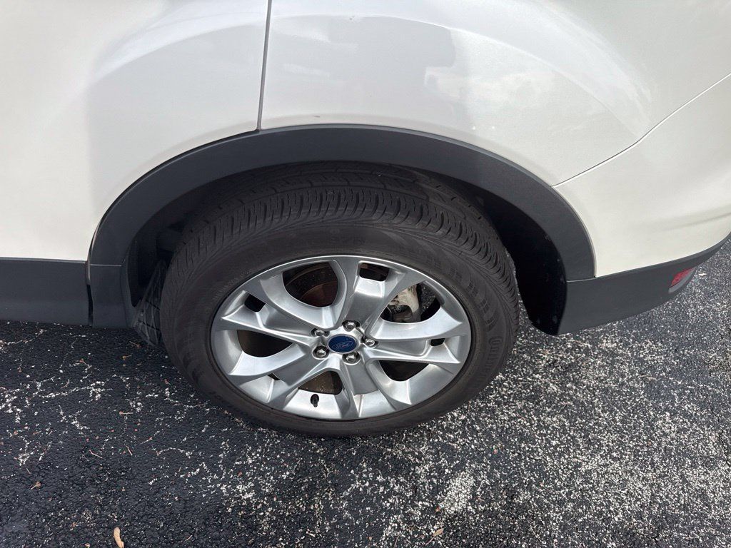 Used 2013 Ford Escape SEL FWD image 8