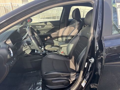 Used 2023 Kia Forte GT-Line image 15