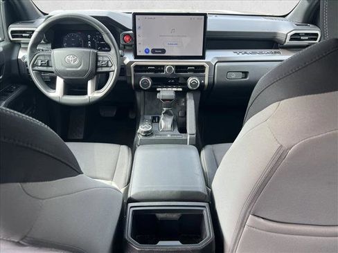 Certified 2025 Toyota Tacoma TRD Off-Road image 19