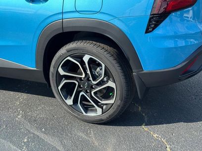New 2025 Chevrolet Trax RS w/ Sunroof Package