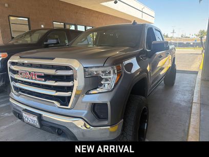Used 2020 GMC Sierra 1500 SLE w/ SLE Value Package