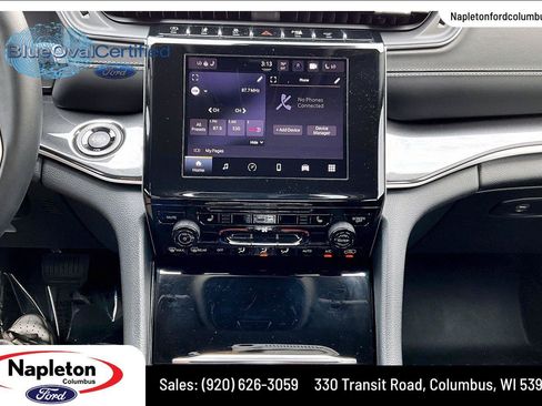 Used 2022 Jeep Grand Cherokee Laredo w/ Luxury Tech Group I AWD/4WD image 32