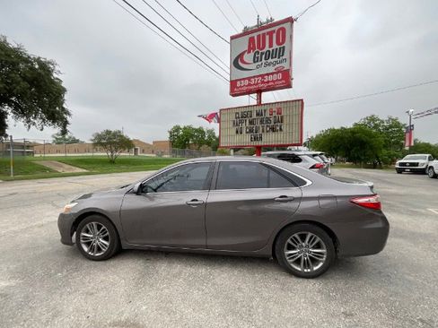 Used 2014 Toyota Camry SE w/ Fleet Convenience Package FWD image 5