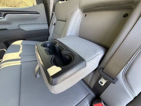 New 2026 GMC Sierra 1500 SLT image 25