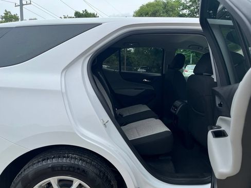 Used 2024 Chevrolet Equinox LT AWD/4WD image 31